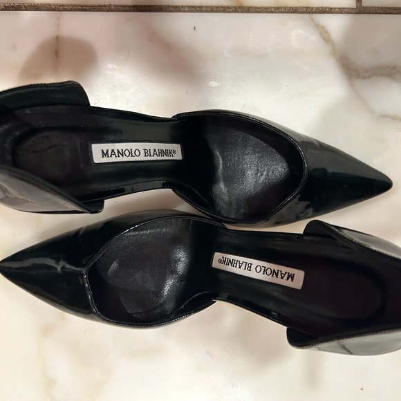 Manolo Blahnik Black Pumps - size 7 - Picture 1 of 5